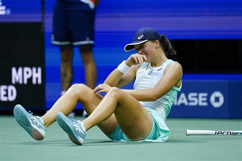 out of context iga swiatek|US Open 2024: Iga Swiatek sails into third round; Elena .